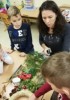 Adventkranzbinden in der 2b