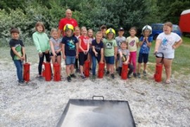 Besuch der 2. Klassen bei der Feuerwehr Gnas