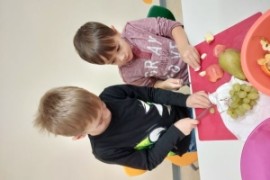 Obstsalat der 1.b