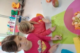 Obstsalat der 1.b