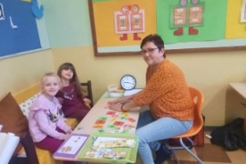 LESEN mit unseren LESEOMIS (1c)