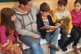 Erste BUCHVORSTELLUNGEN der Kleinsten (1c)