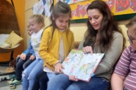 Erste BUCHVORSTELLUNGEN der Kleinsten (1c)