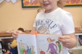 Erste BUCHVORSTELLUNGEN der Kleinsten (1c)