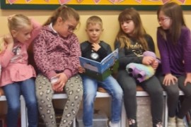 Erste BUCHVORSTELLUNGEN der Kleinsten (1c)