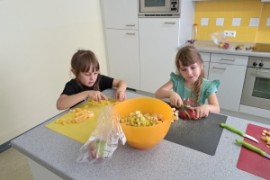 Obstsalat der 1.b