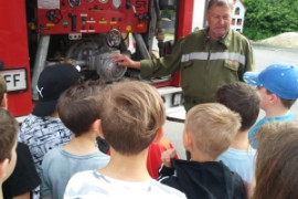 Besuch der 2. Klassen bei der Feuerwehr Gnas